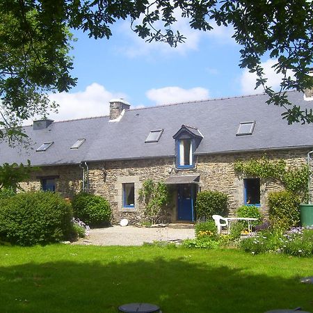 Saint-Mayeux Le Boterff Gites Et Camping المظهر الخارجي الصورة